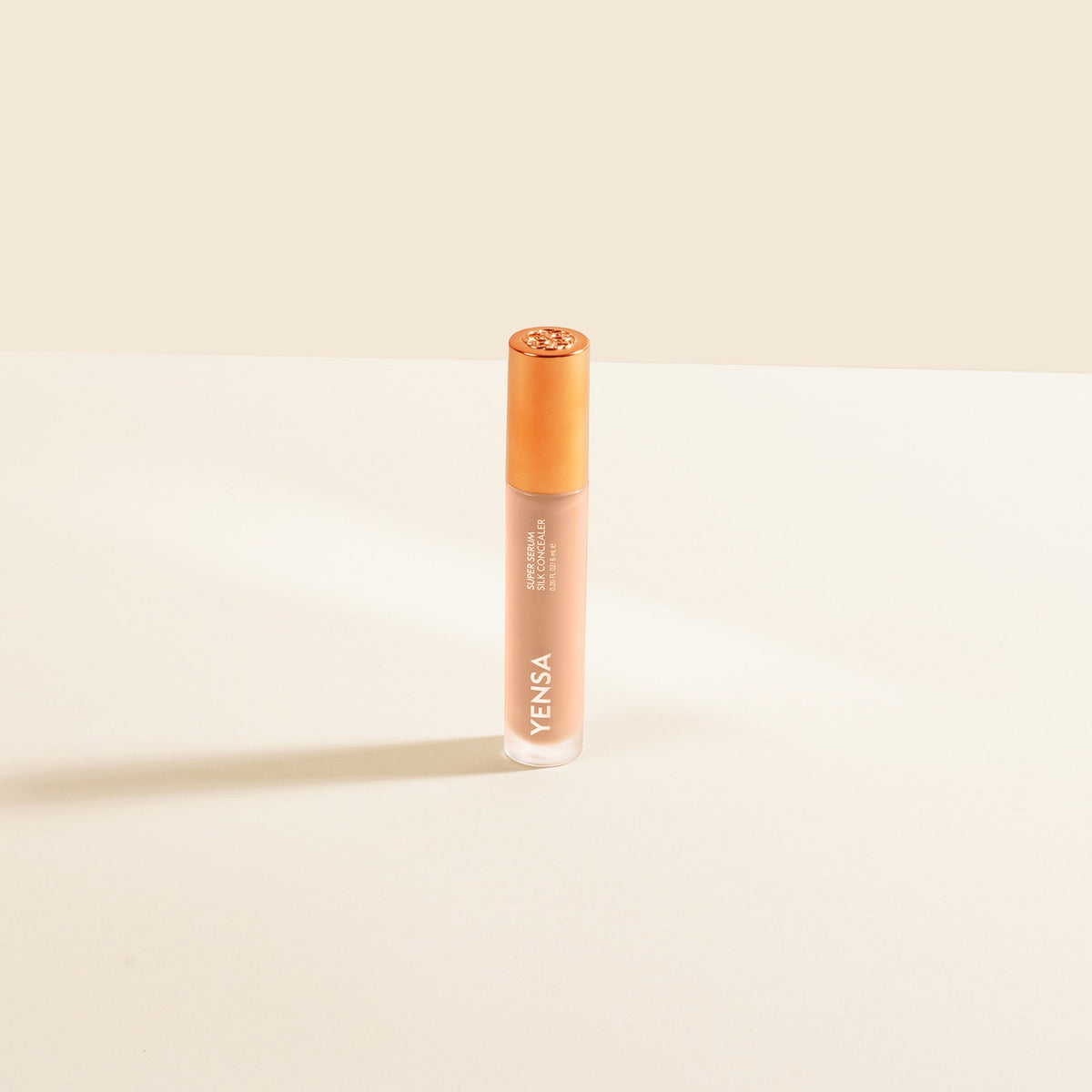 Super Serum Silk Concealer in shade Tan 1