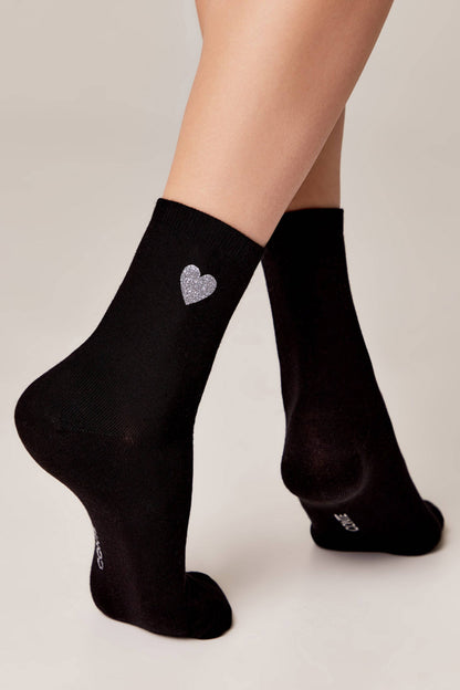 Conte Classic 427 cotton socks with shimmering heart pattern, styled photo (3)