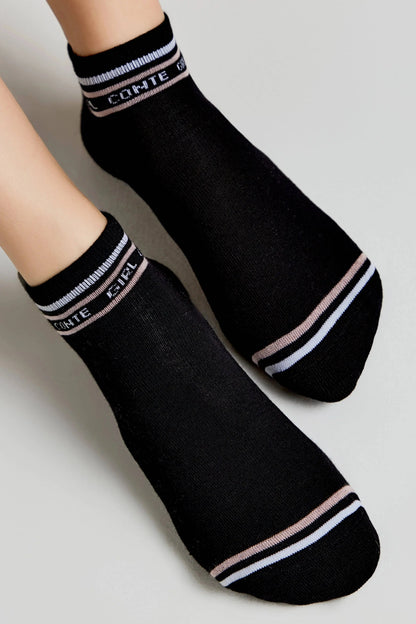 Conte Active 572 cotton ankle socks with terry foot, styled photo (3)