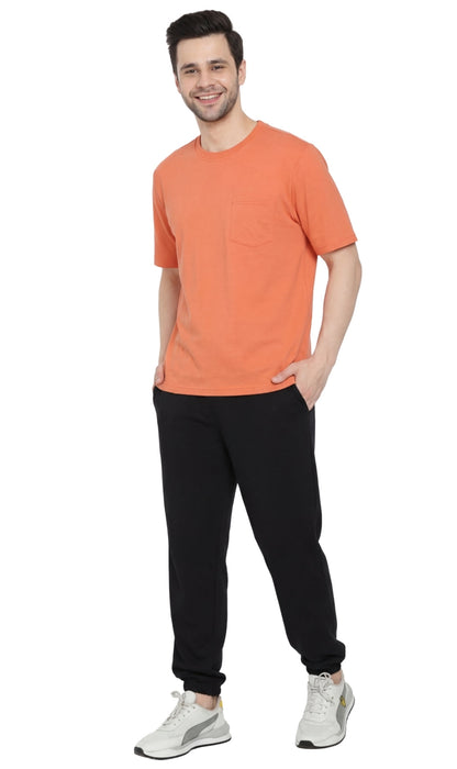 Turtle Bay men's heavyweight crew neck pocket t-shirt in Melon, full-length view