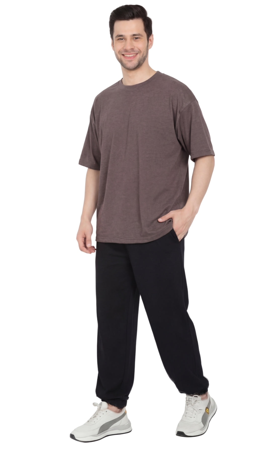 Turtle Bay men's heavyweight short sleeve crew neck t-shirt in Charcoal Heather, additional detail