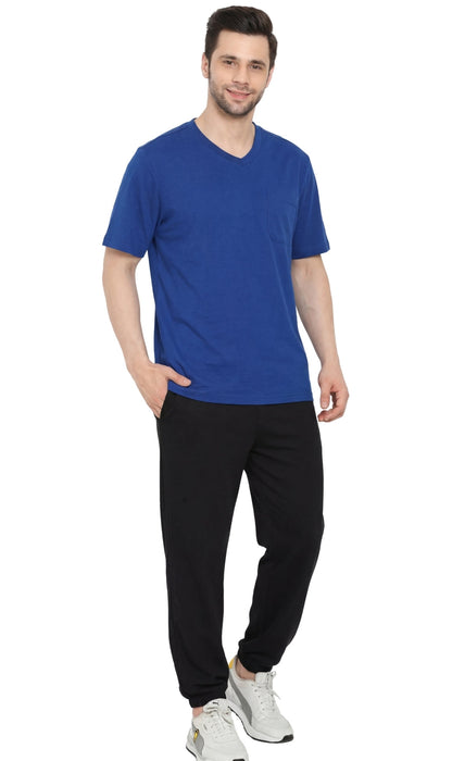 Turtle Bay men's heavyweight v-neck pocket t-shirt in Royal, full-length view