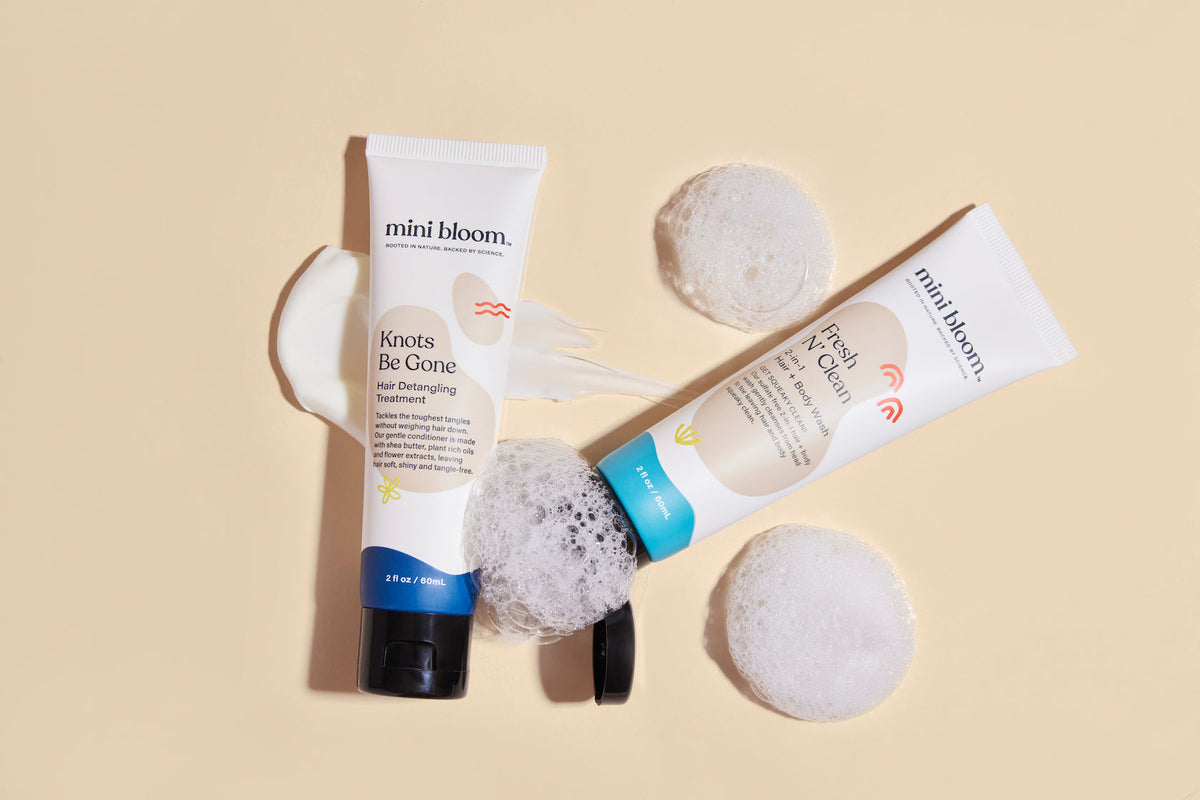 mini bloom Bath Time Duo wash and detangler set, studio photo