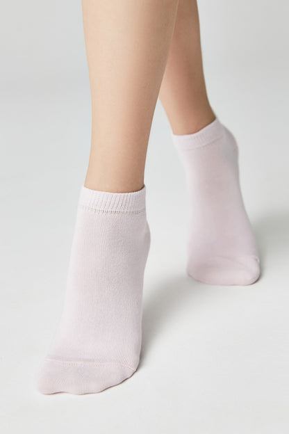 Conte cotton women's ankle 3D Socks, styled photo (4)