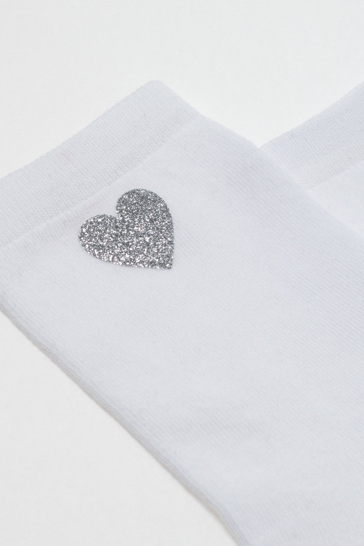 Conte Classic 427 cotton socks with shimmering heart pattern, additional detail (2)