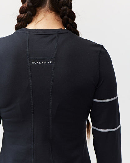 Foudy Women's Longsleeve Workout Top in Black, product photo