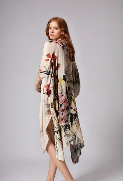Fitkitty Culture Fleur Serenity floral viscose kimono, side view