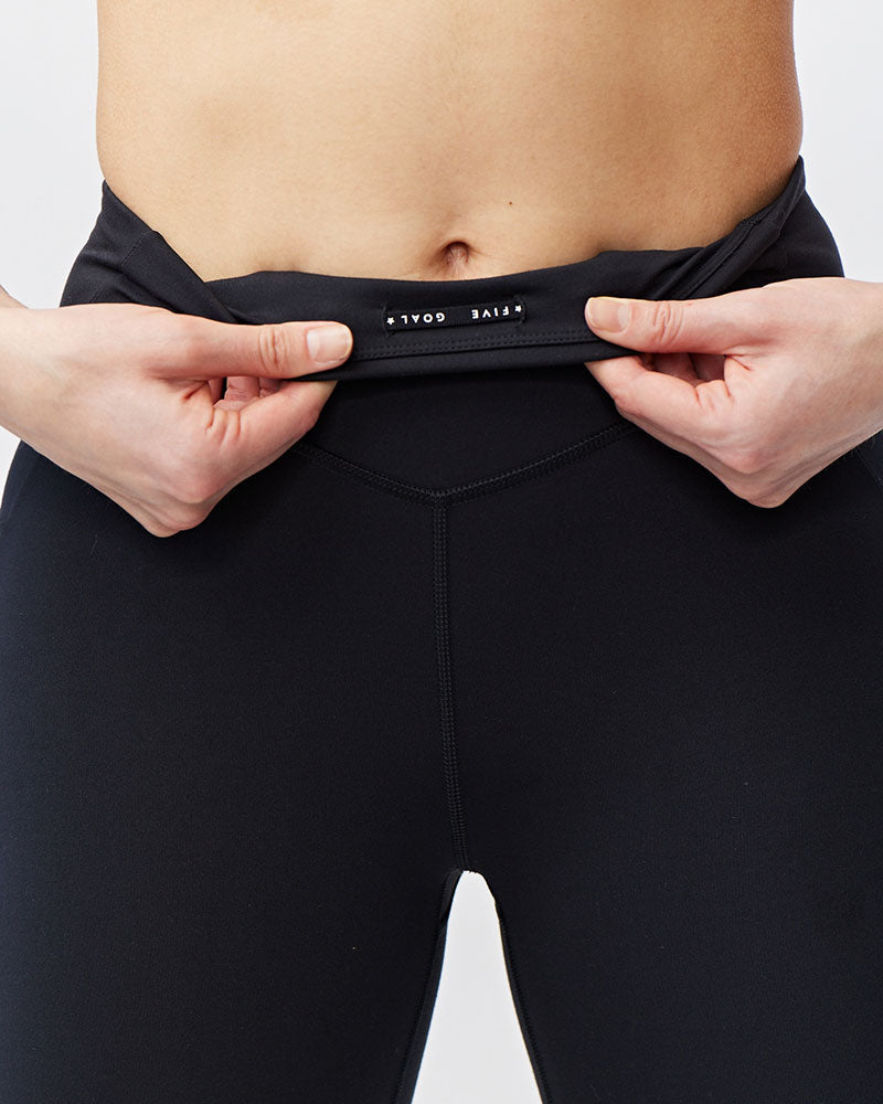 Go Again Women's Cropped Leggings Length 21" in Black (12)