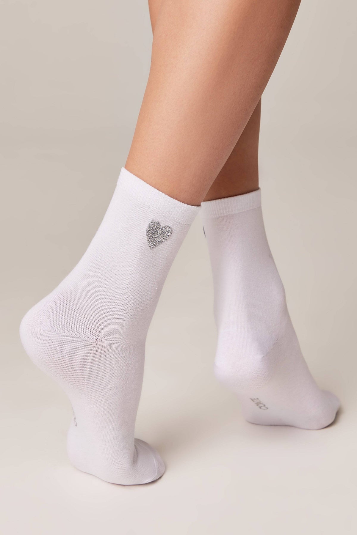 Conte Classic 427 cotton socks with shimmering heart pattern, alternate view