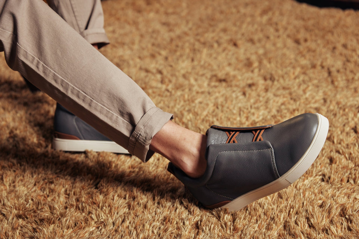 CALTO J1935 leather snoafer in grey, second product photo