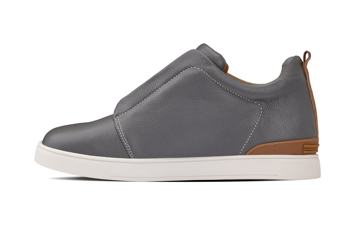 CALTO J1935 leather snoafer in grey, additional detail