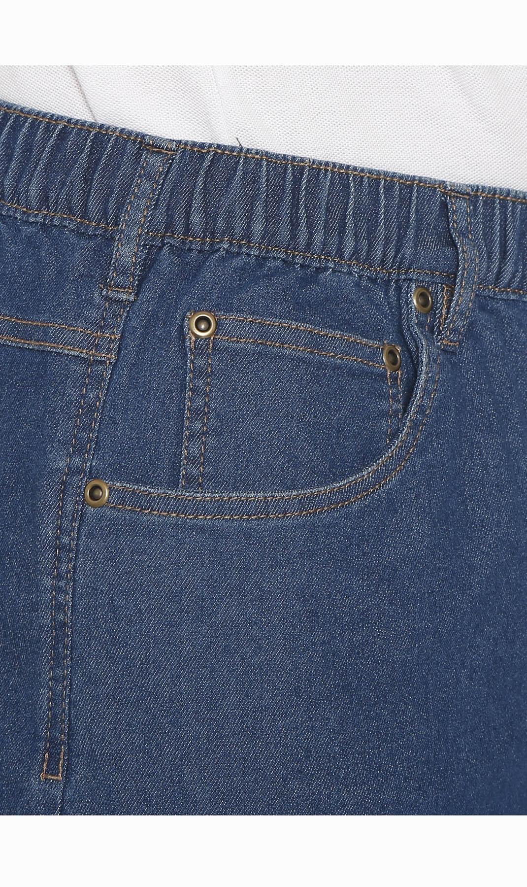Turtle Bay men's pull-on stretch denim and twill shorts in Denim Med Blue, pocket detail