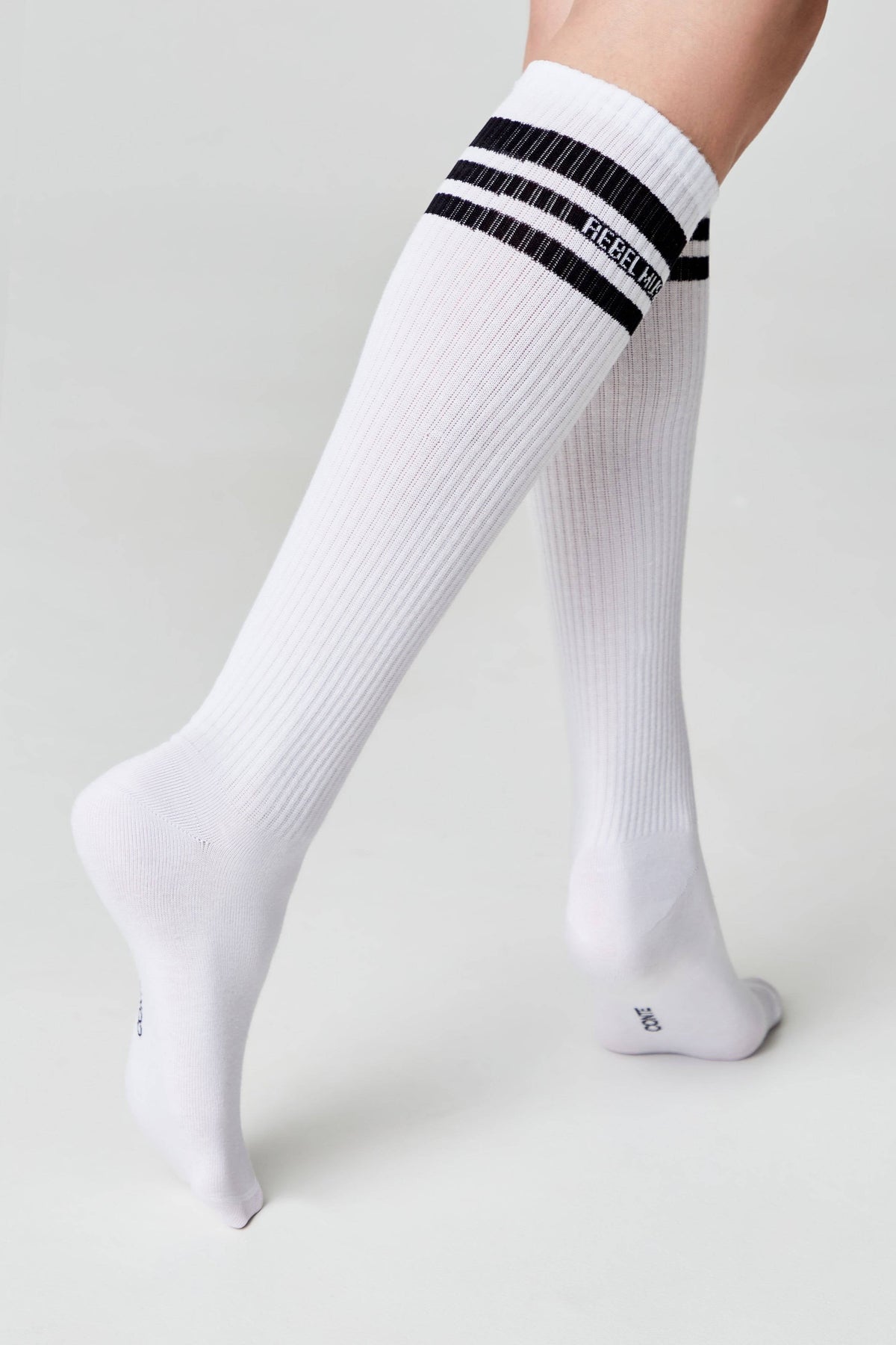 Conte Classic 009 cotton knee highs with ribbed stripes, alternate view
