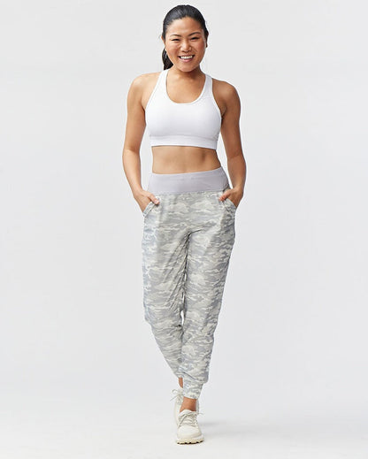Excel Jogger 7/8 Length 28" Pant in Ash Camo, styled look