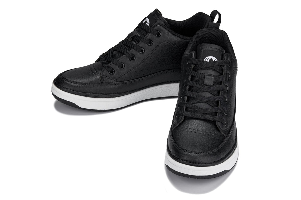 CALTO Q271 micro-perforated leatherette sneaker in black, product photo, alternate angle