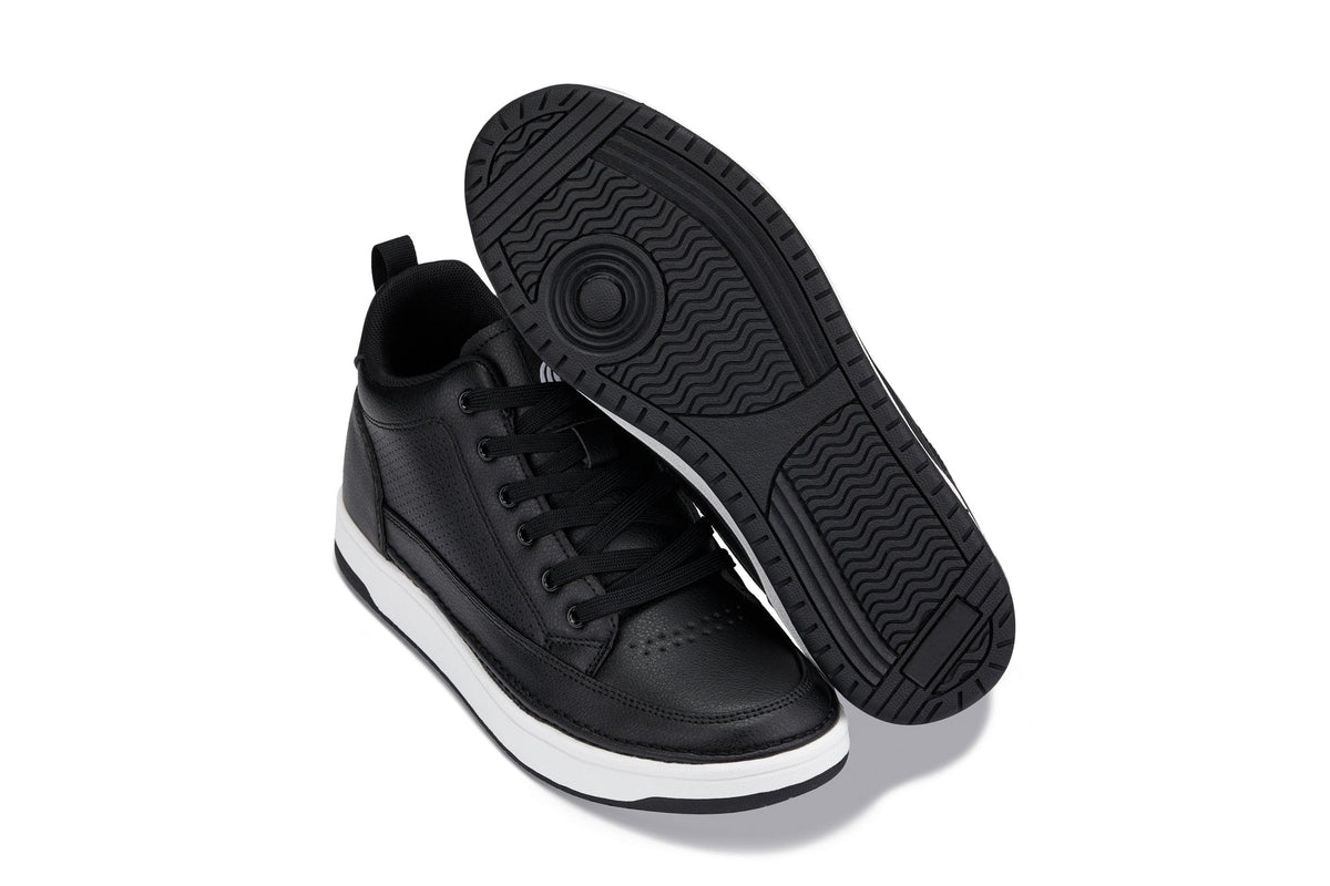 CALTO Q271 micro-perforated leatherette sneaker in black, additional detail, close view