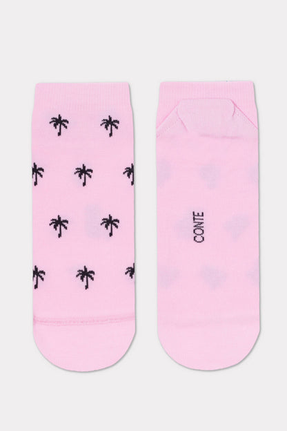 Conte Active 589 cotton ankle socks with palm tree pattern, styled photo