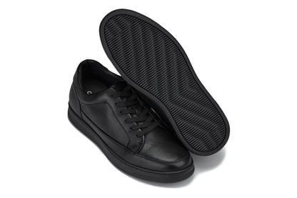 CALTO Y7111 black pebble grain leather sneaker, another detail view