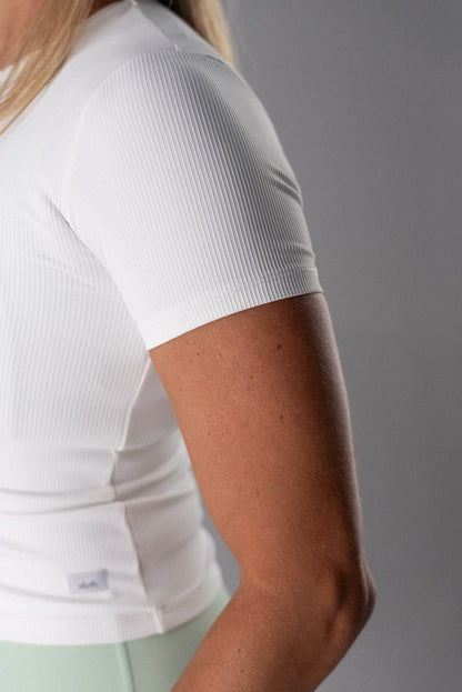 Alyth Dynamic Devoted Crop Tee