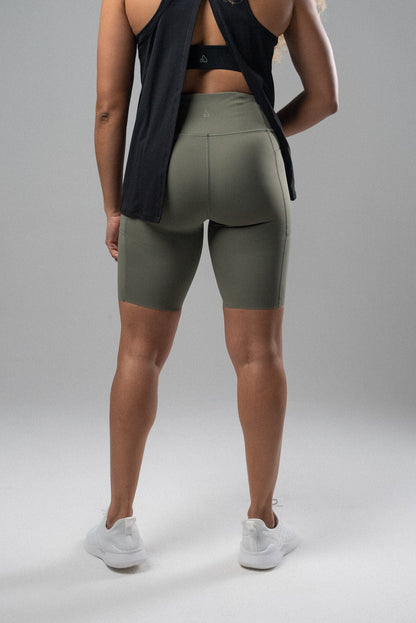 Alyth Serene Simply 8" Running Short