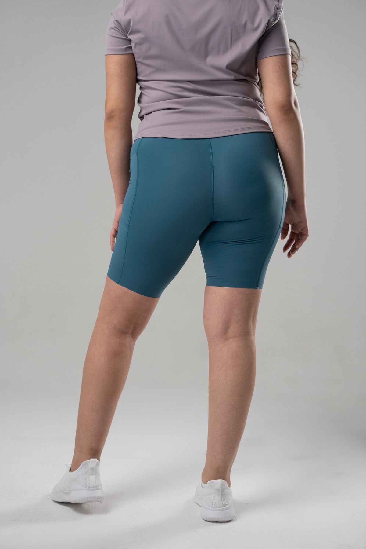 Alyth Serene Simply 8" Running Short