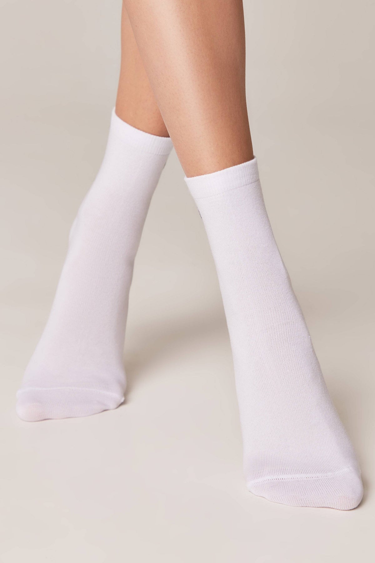 Conte Classic 427 cotton socks with shimmering heart pattern, additional detail