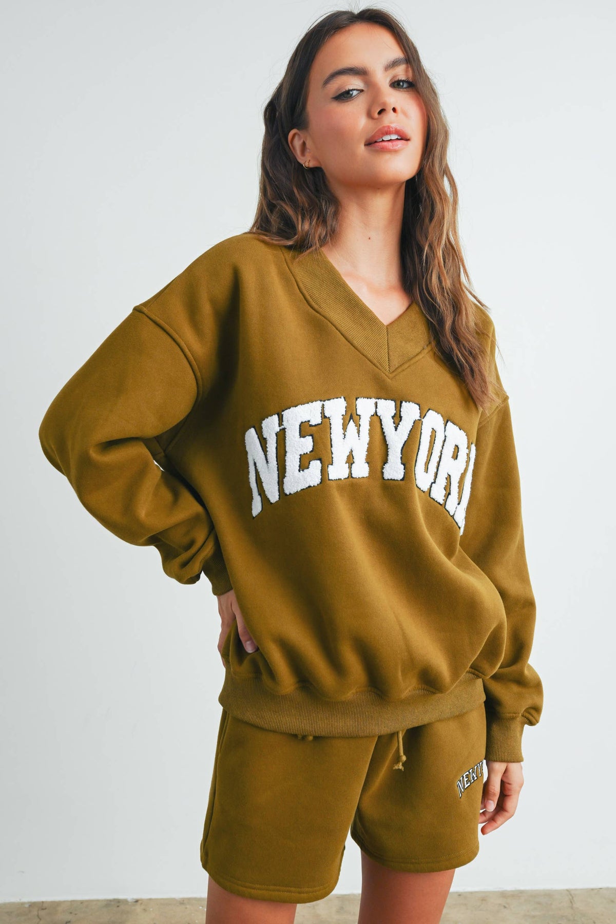 Fitkitty Culture New York V-neck sweatshirt in navy, product view 20