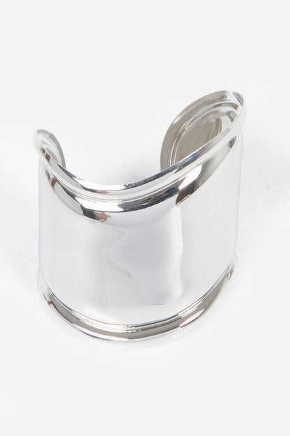 Metal Cuff, additional detail