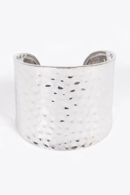 Metal Cuff, additional detail